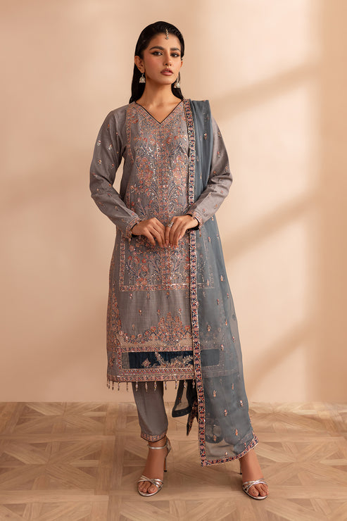 Emaan Adeel | Rangrez Collection | AABRO XS Gray Khaddar