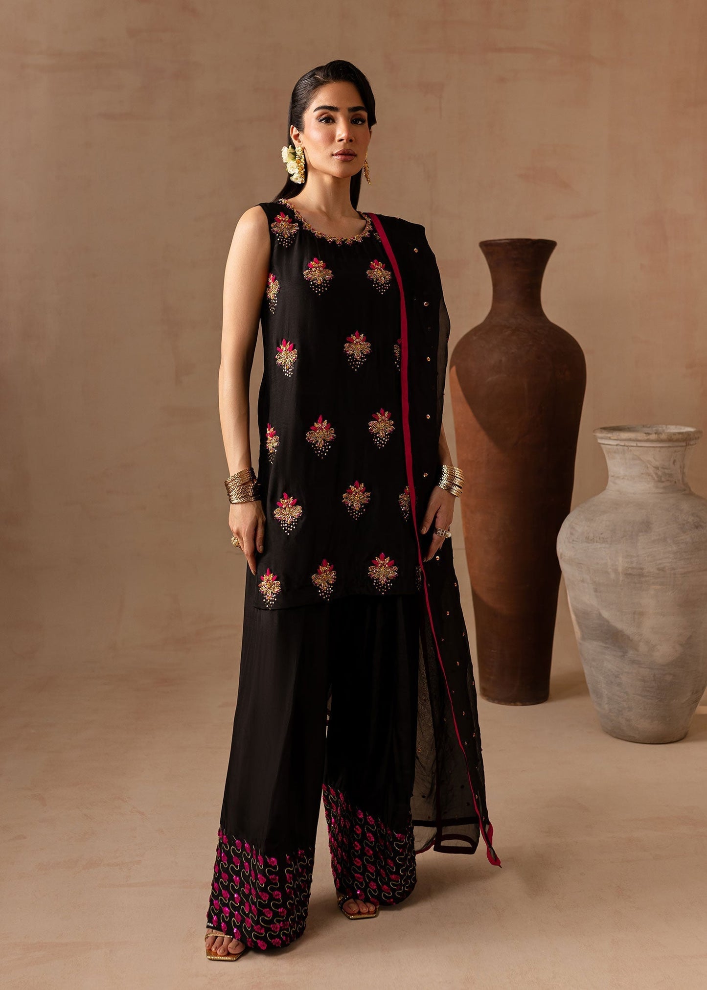 Maria Osama Khan | Noir Bliss Luxury Formals | Charcoal Charm XS Black Raw Silk