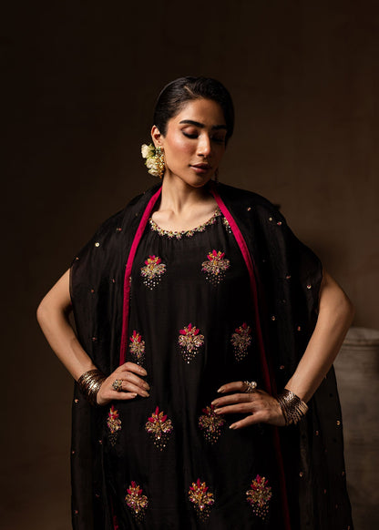 Maria Osama Khan | Noir Bliss Luxury Formals | Charcoal Charm L Black Raw Silk