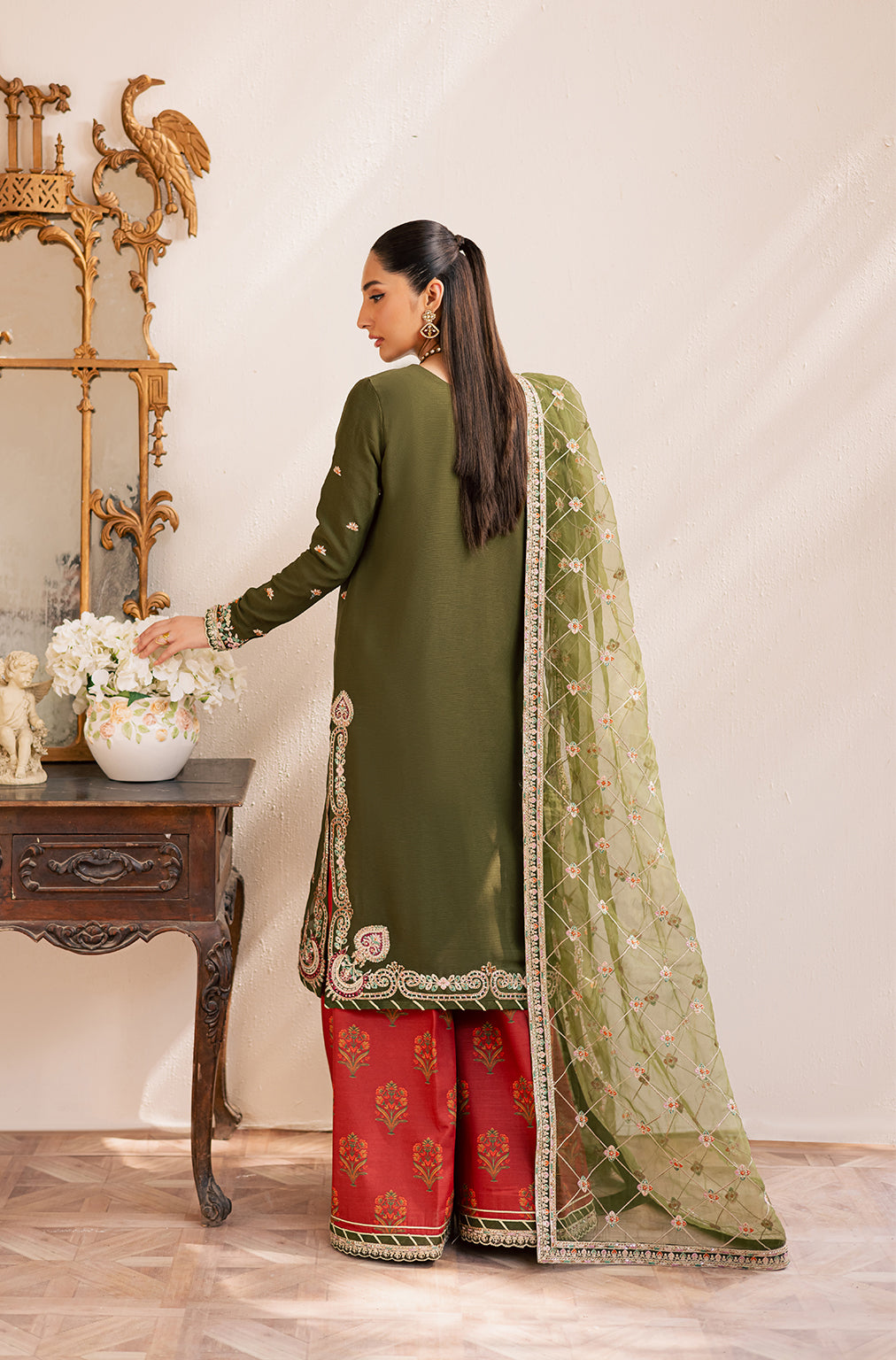 Emaan Adeel I Suave Luxury Formals I ORAYA - Pakistani Designer Dress - by Emaan Adeel - Type : Ladies Clothes - 100% Original at Saira Sultan