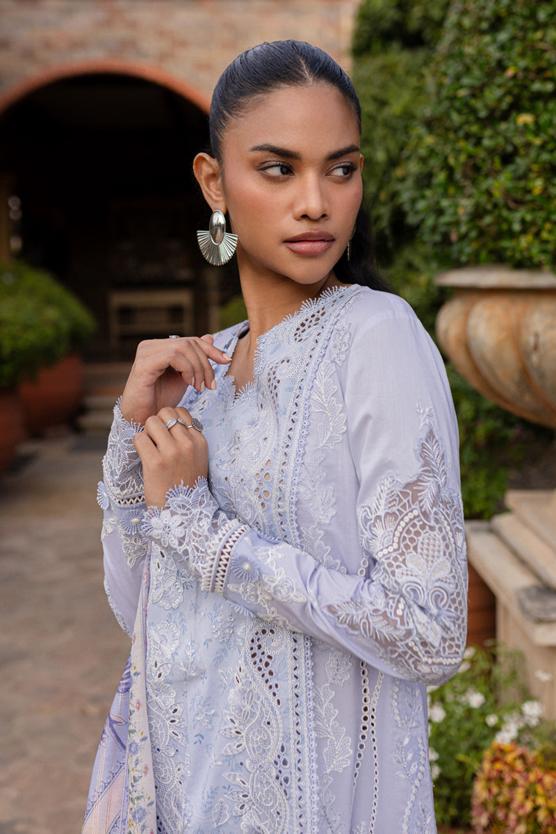 Qalamkar | Q Line Lawn 25 | QM-17 Lyla XL Light Blue Lawn