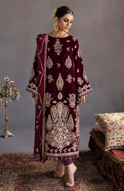 Emaan Adeel | Makhmal Velvet Edition 23 | MK-04 HAYAL - Pakistani Designer Dress - by Emaan Adeel | Type: Formal - 100% Original at Saira Sultan