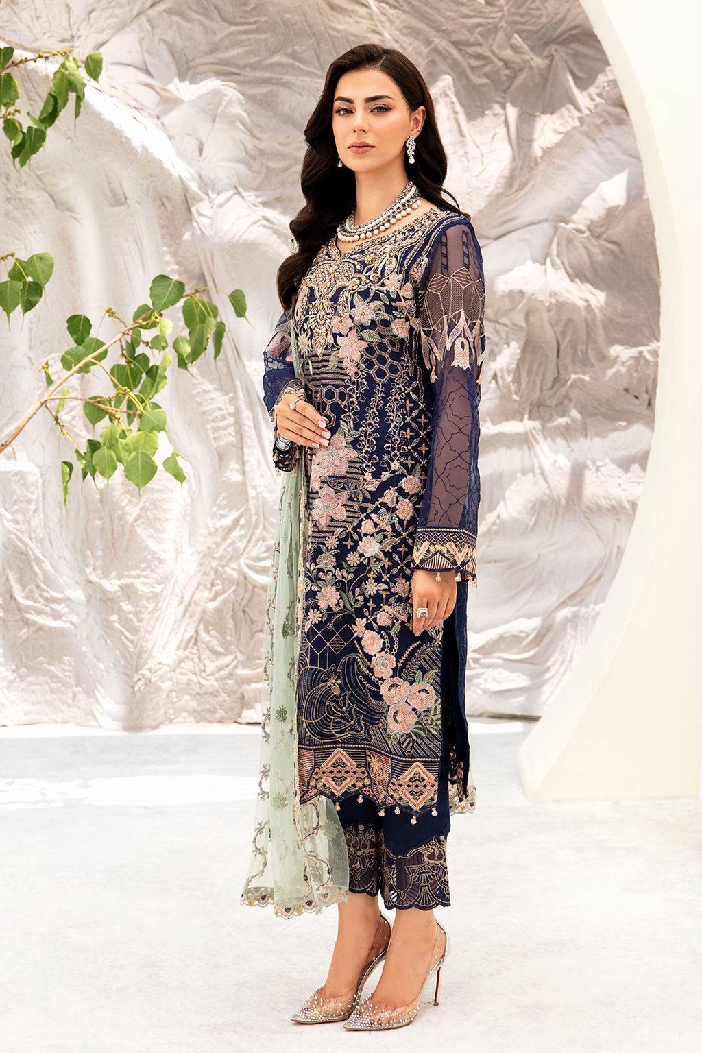 Ramsha | Minhal Organza Collection | M-902 - Pakistani Designer Dress - by Ramsha | Type: Formal - 100% Original at Saira Sultan