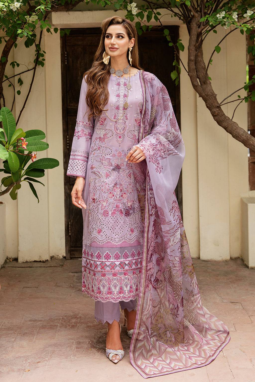 Ramsha | Luxury Lawn 24 | Y-804 - Pakistani Designer Dress - by Ramsha | Type: Casuals - 100% Original at Saira Sultan