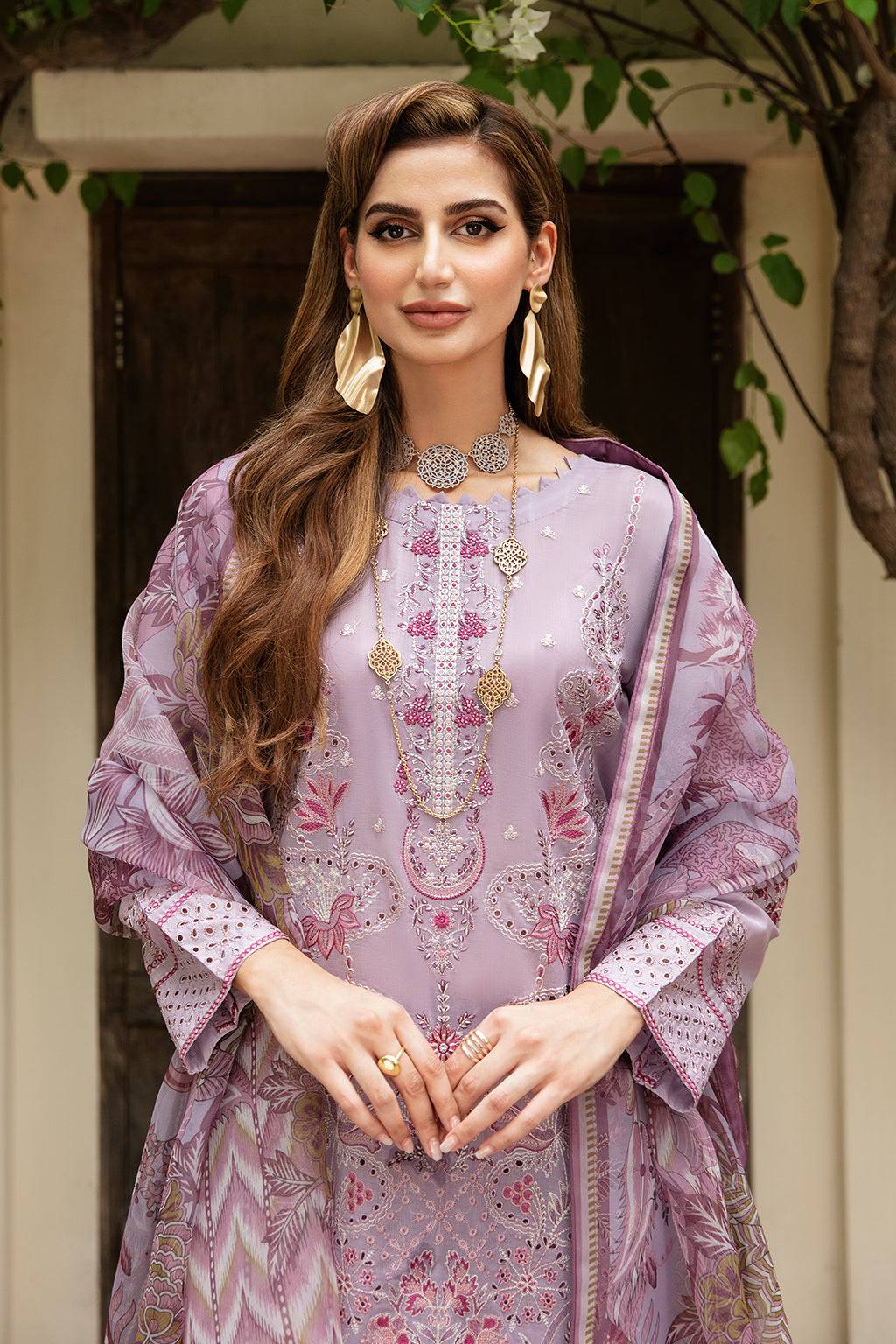 Ramsha | Luxury Lawn 24 | Y-804 - Pakistani Designer Dress - by Ramsha | Type: Casuals - 100% Original at Saira Sultan