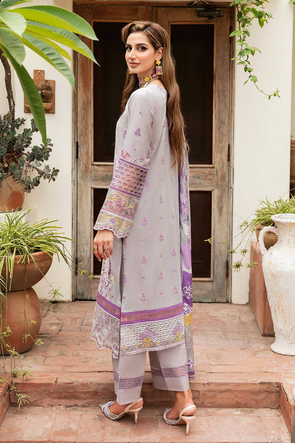 Ramsha | Luxury Lawn 24 | Y-809 - Pakistani Designer Dress - by Ramsha | Type: Casuals - 100% Original at Saira Sultan