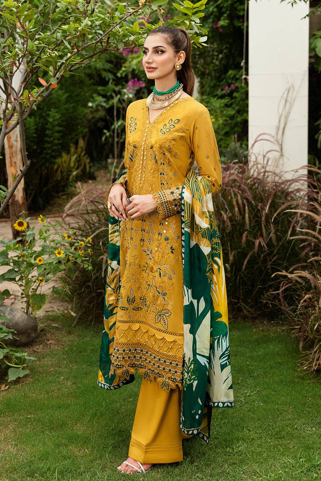 Ramsha | Luxury Lawn 24 | Y-805 - Pakistani Designer Dress - by Ramsha | Type: Casuals - 100% Original at Saira Sultan