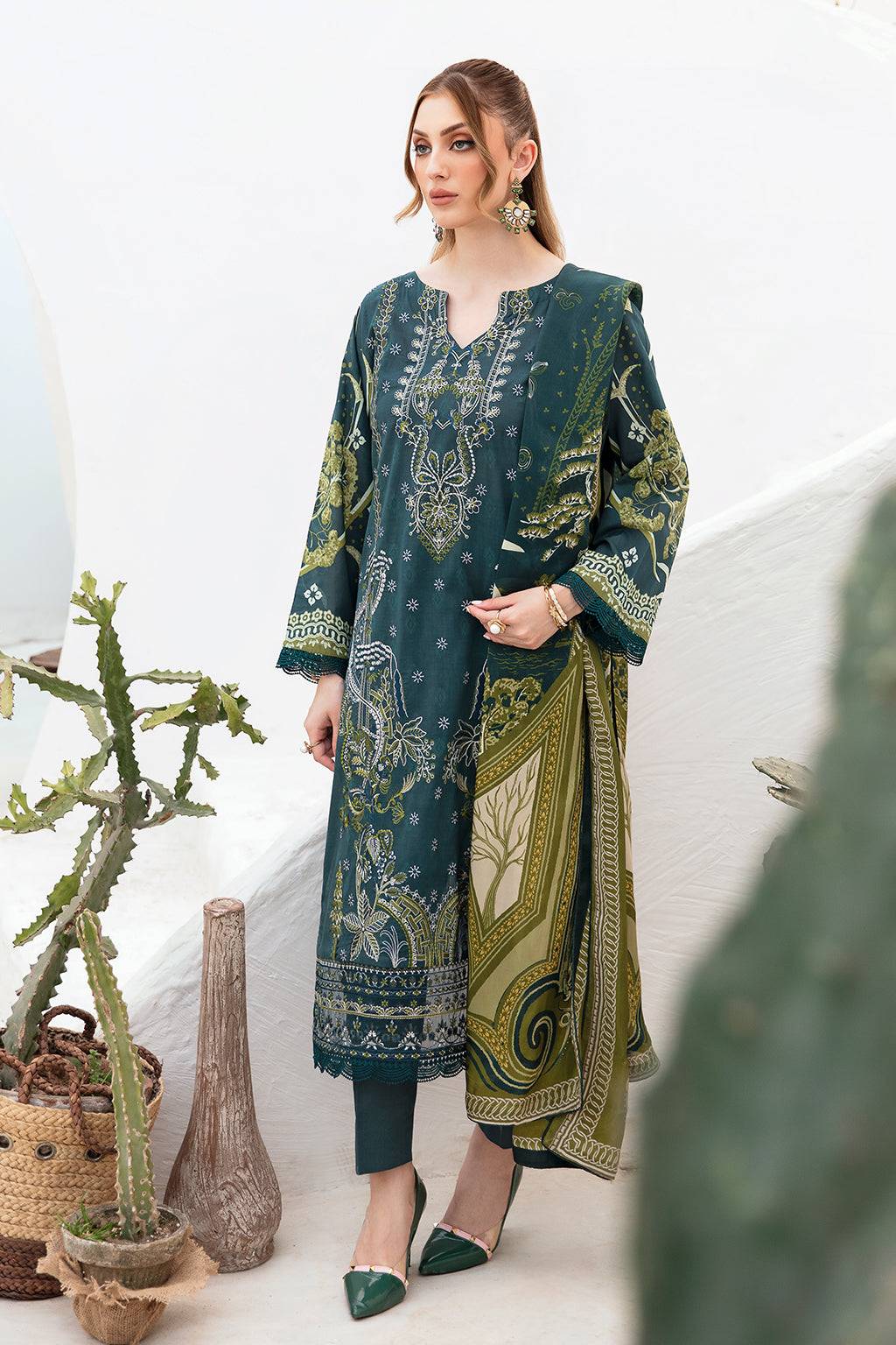 Ramsha | Ghazal Lawn 24 | G-203 - Pakistani Designer Dress - by Ramsha | Type: Luxury - 100% Original at Saira Sultan