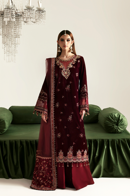 Emaan Adeel | Zarposh Velvet 25 | NADIRA - Pakistani Designer Dress - by Emaan Adeel - Type : Ladies Clothes - 100% Original at Saira Sultan