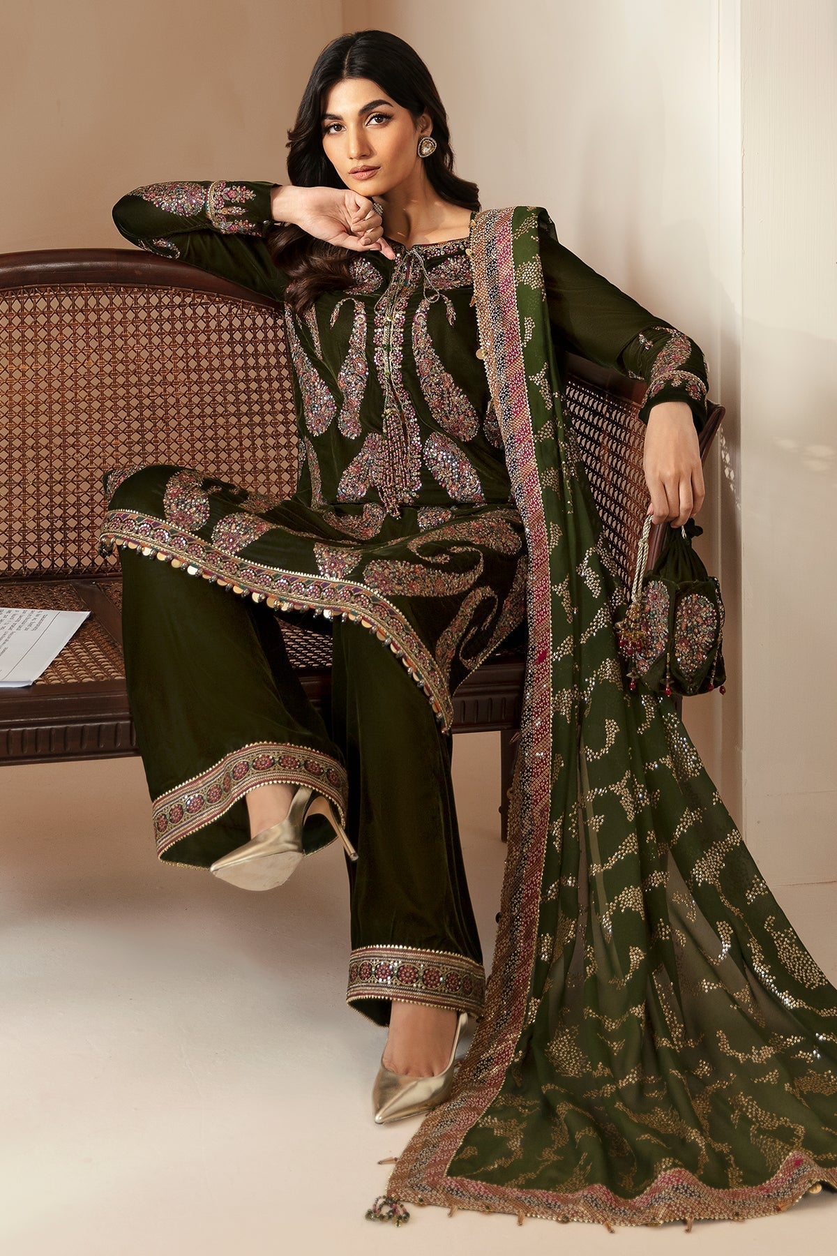 Jazmin | Velvet Edit 24 | Velvet Formal VF-2023 - Pakistani Designer Dress - by Jazmin | Type: Formal - 100% Original at Saira Sultan