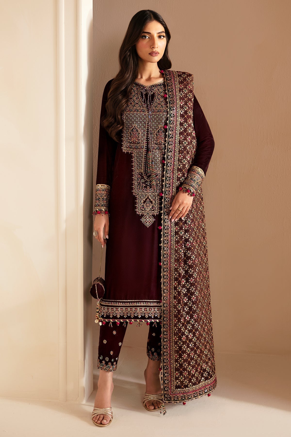Jazmin | Velvet Edit 24 | Velvet Formal VF-2022 - Pakistani Designer Dress - by Jazmin | Type: Formal - 100% Original at Saira Sultan