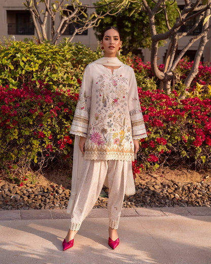 Faiza Saqlain | Zurina Luxury Pret | Arrin - Pakistani Designer Dress - by Faiza Saqlain | Type: Luxury - 100% Original at Saira Sultan