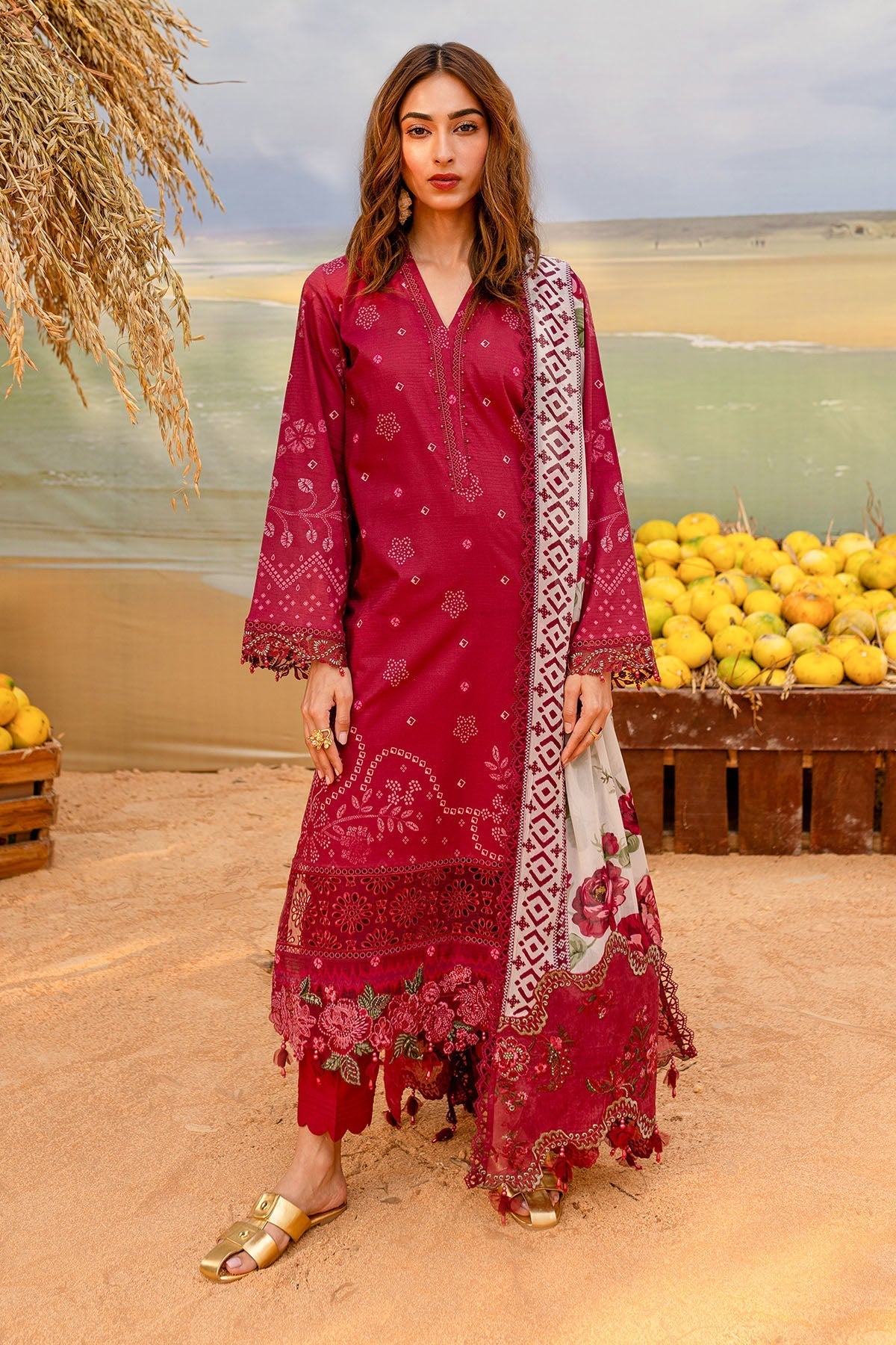 Nureh | Gardenia Lawn 25 | NSG-181 XS Haute Red Lawn