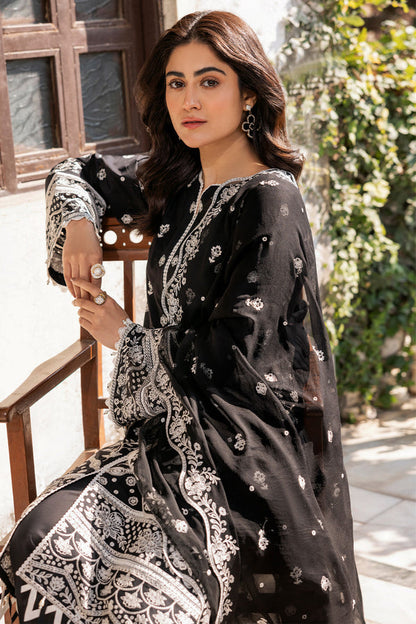 Farasha | Summer Weaves Embroidered Lawn | Midnight Glow XL Black Lawn