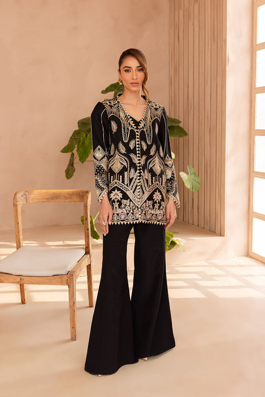 Vanya | Veranda Fromals | VR-01 XS Black Organza