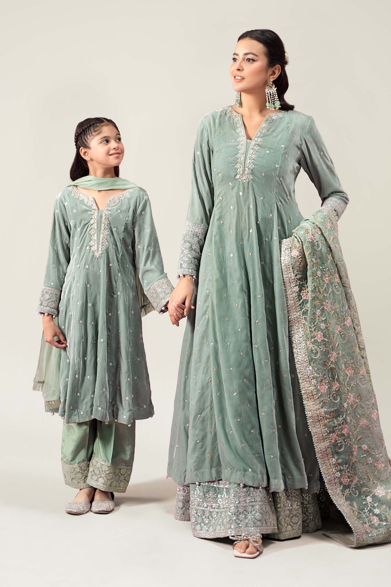 Maria B | 3 Piece Embroidered Velvet Suit | MKS-W24-38 8-Jun Green