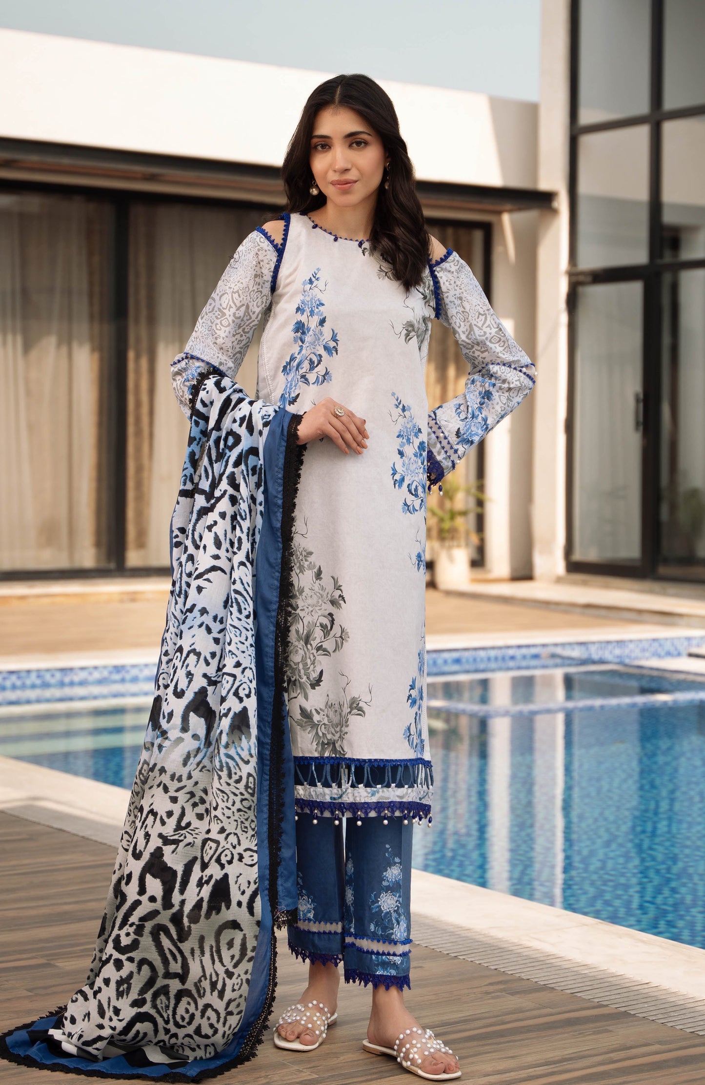 Alzohaib | Premium Prints 25 | AZP-25-02 XS Off White Digital Printed