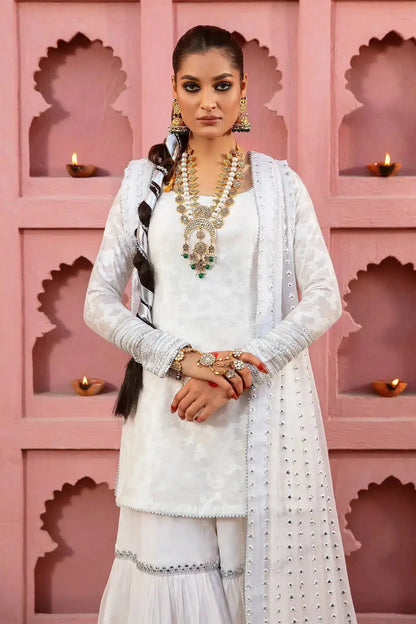 Nilofer Shahid | Nur e Subh Formals | Chandni - Pakistani Designer Dress - by Nilofer Shahid | Type: Formal - 100% Original at Saira Sultan