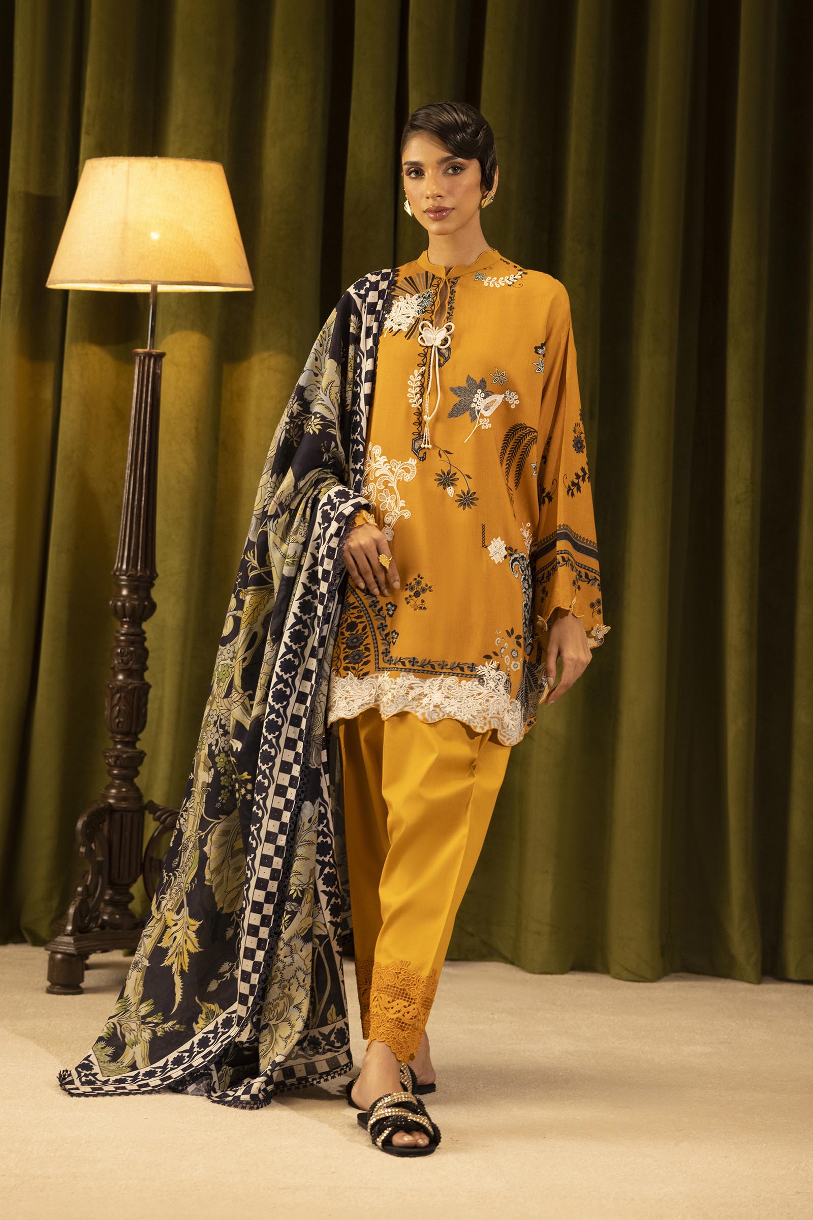 Sana Safinaz | Muzlin Winter 25 | 020A by Sana Safinaz - Designer Dress - Type : Ladies Clothes - Available at Saira Sultan - 100% Original 