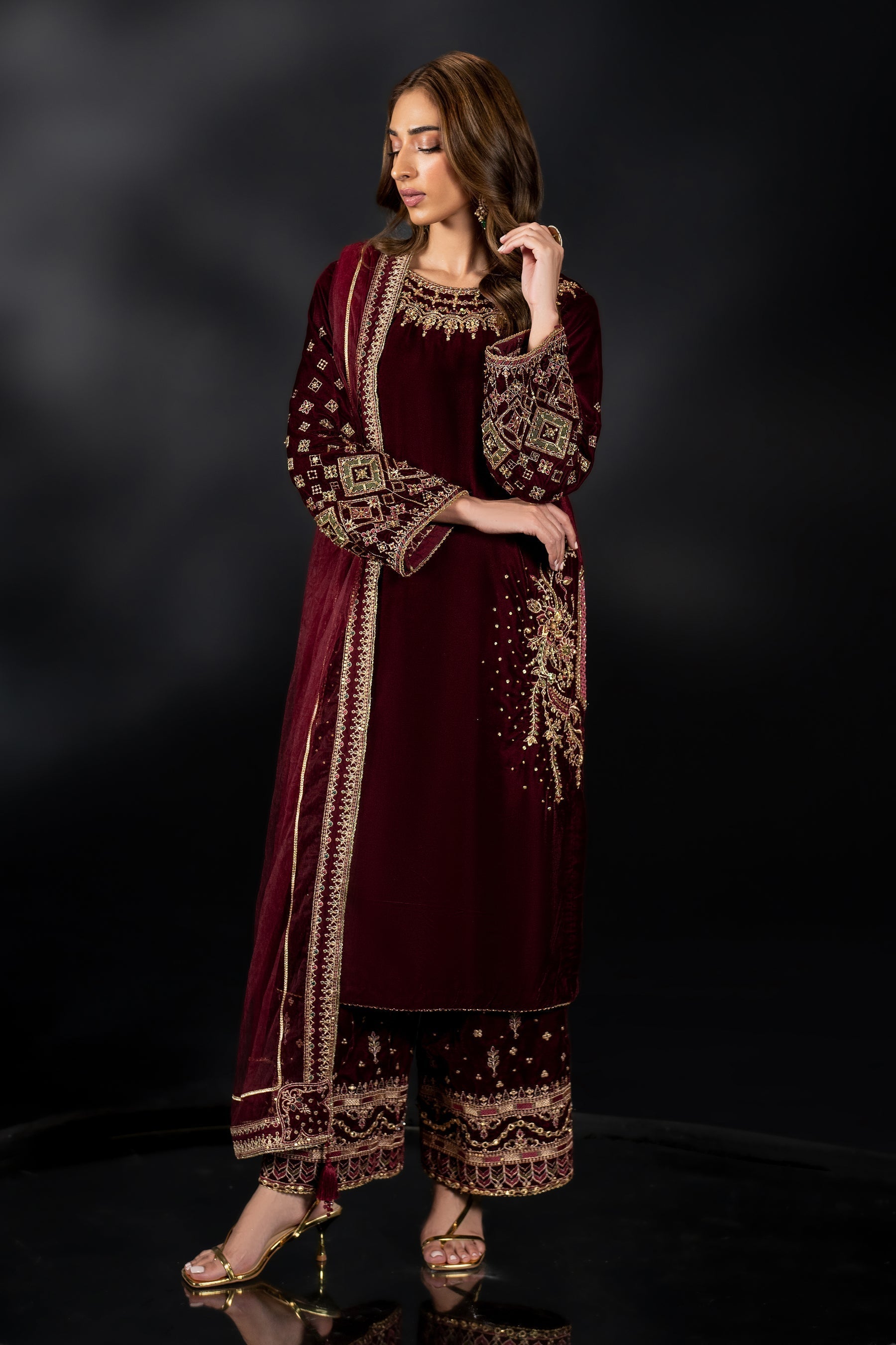 Naqshi | Makhmal 24 | MAHYM XL Maroon Velvet