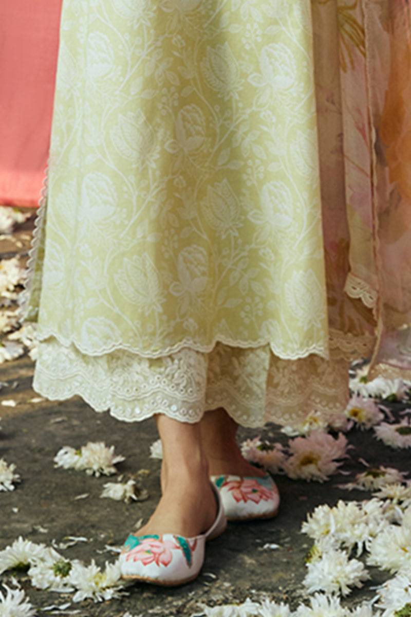 Cross Stitch | Premium Lawn 24 | DUSTY BLOOM - Pakistani Designer Dress - by Cross Stitch | Type: Formal - 100% Original at Saira Sultan