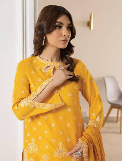 Iznik | Lawnkari 24 | UE-149 URBANE BREEZE - Pakistani Designer Dress - by Iznik | Type: Formal - 100% Original at Saira Sultan