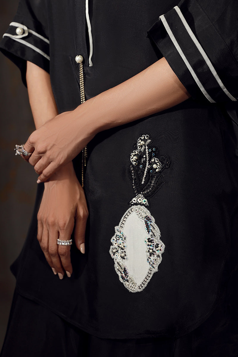 Wardha Saleem | Luxury Pret Fusion Wear | EVA L Black Crepe Silk