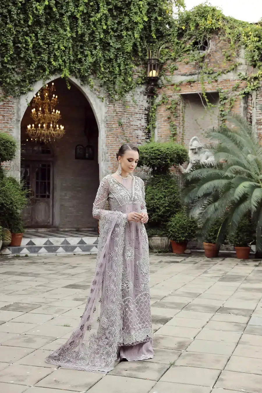 Maryam Hussain | Raha Luxury Festive 23 | Emel - Pakistani Designer Dress - by Maryam Hussain | Type: Bridal - 100% Original at Saira Sultan