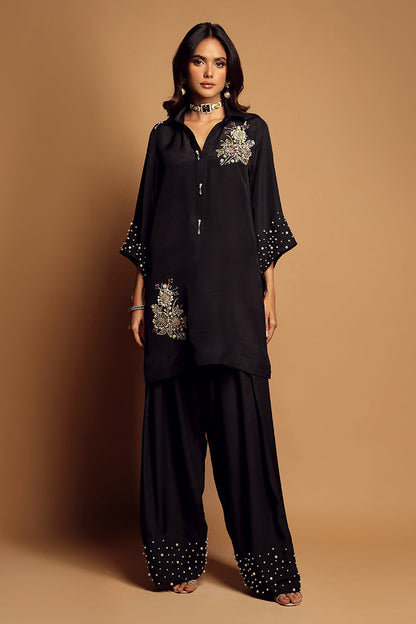 Wardha Saleem | Luxury Pret Traditional Wear | MYSTIQUE (2PC) XS Black Crepe