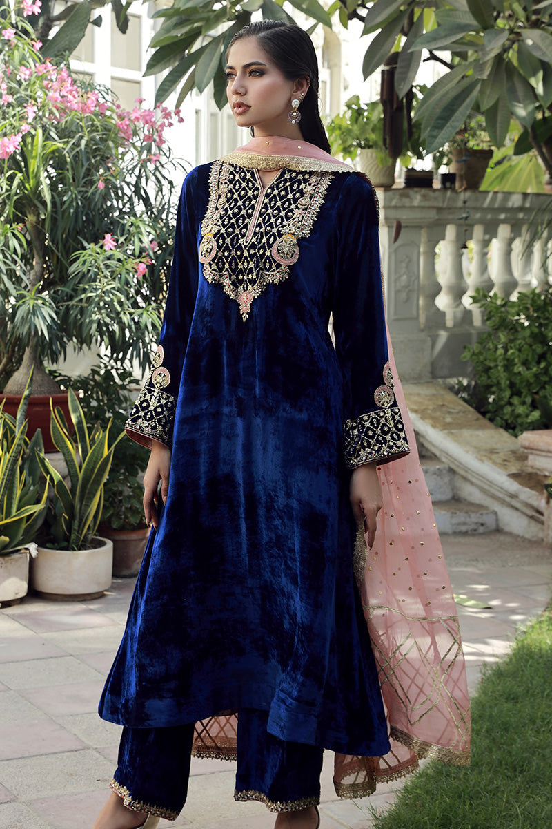 Sana Abbas | Velvet Formals | LOLITE XS Midnight Blue Velvet