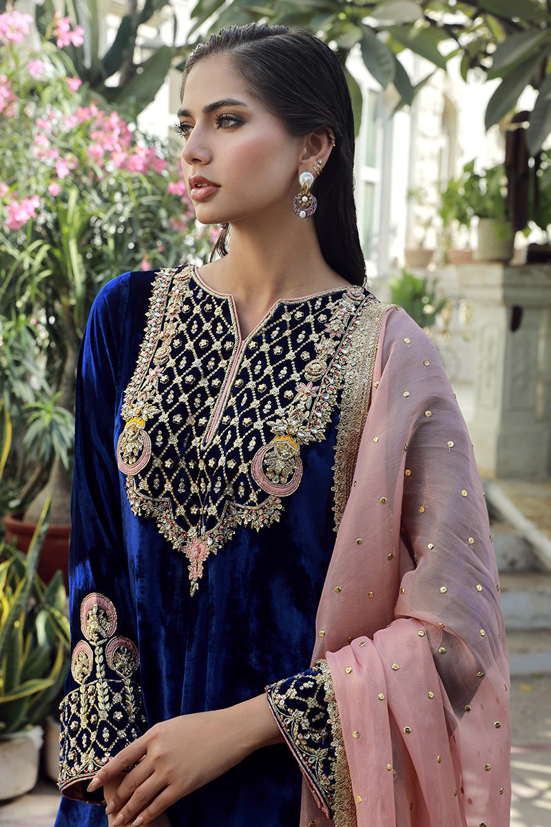 Sana Abbas | Velvet Formals | LOLITE M Midnight Blue Velvet