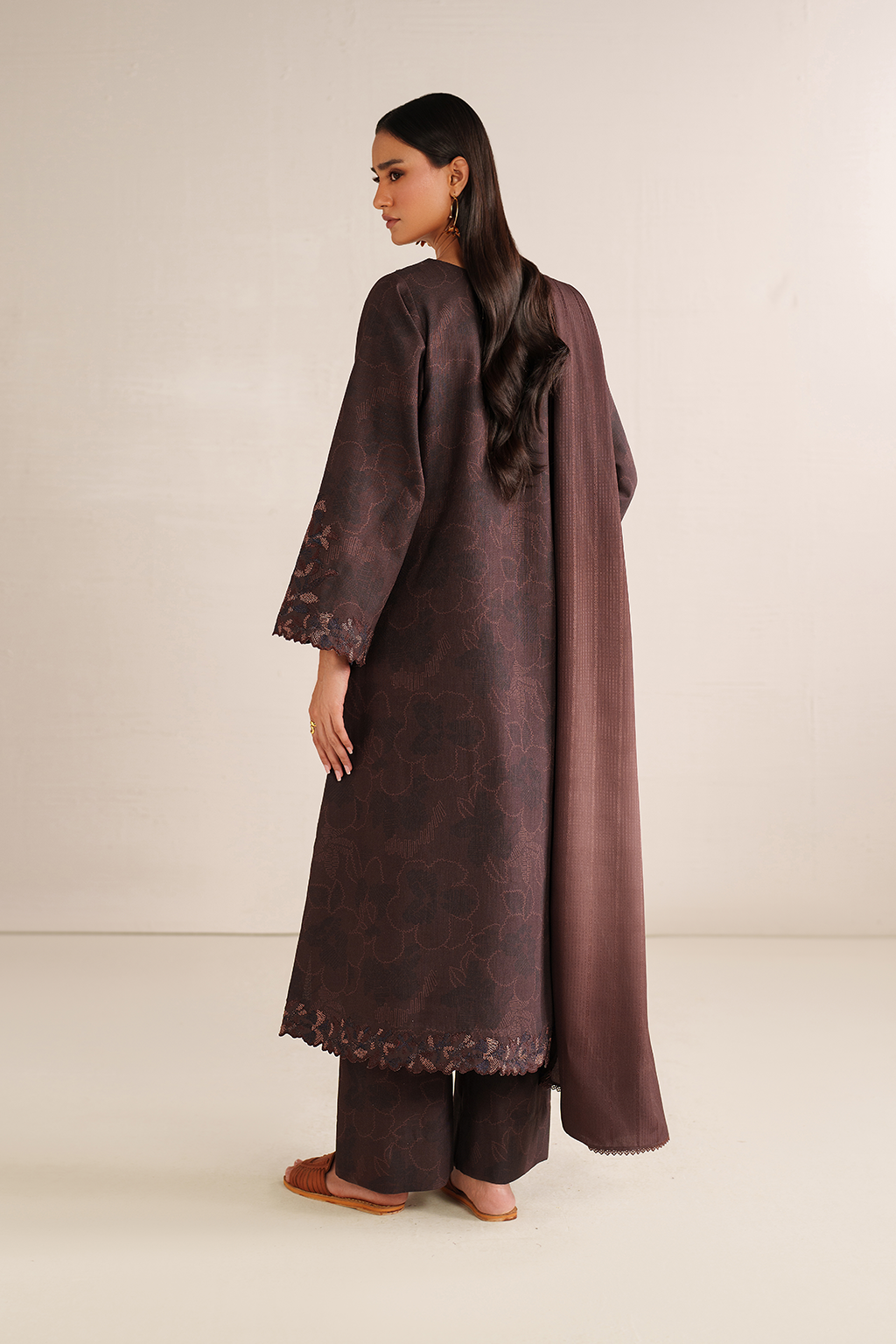 Iznik | Winter Chapter 25 | UE-574 Printed Khaddar by Iznik - Designer Dress - Type : Ladies Clothes - Available at Saira Sultan - 100% Original 