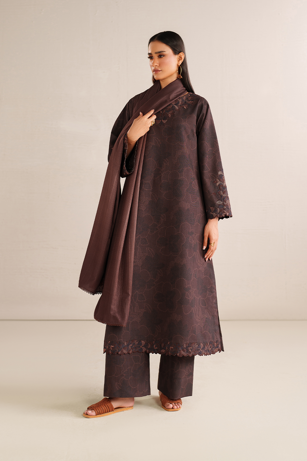 Iznik | Winter Chapter 25 | UE-574 Printed Khaddar by Iznik - Designer Dress - Type : Ladies Clothes - Available at Saira Sultan - 100% Original 