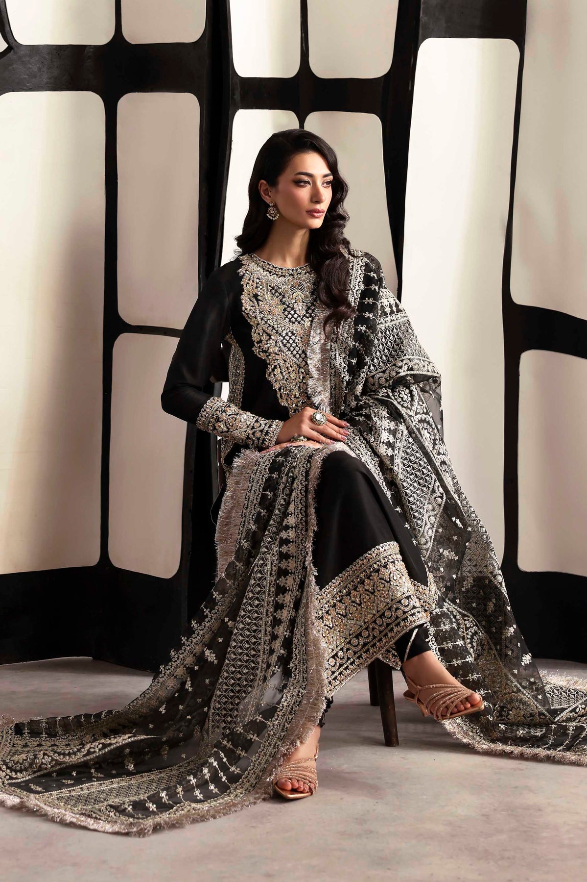 Akbar Aslam | Luxury Formals 25 | Onyx by Akbar Aslam - Designer Dress  - Type : Ladies Clothes - Available at Saira Sultan - 100% Original 