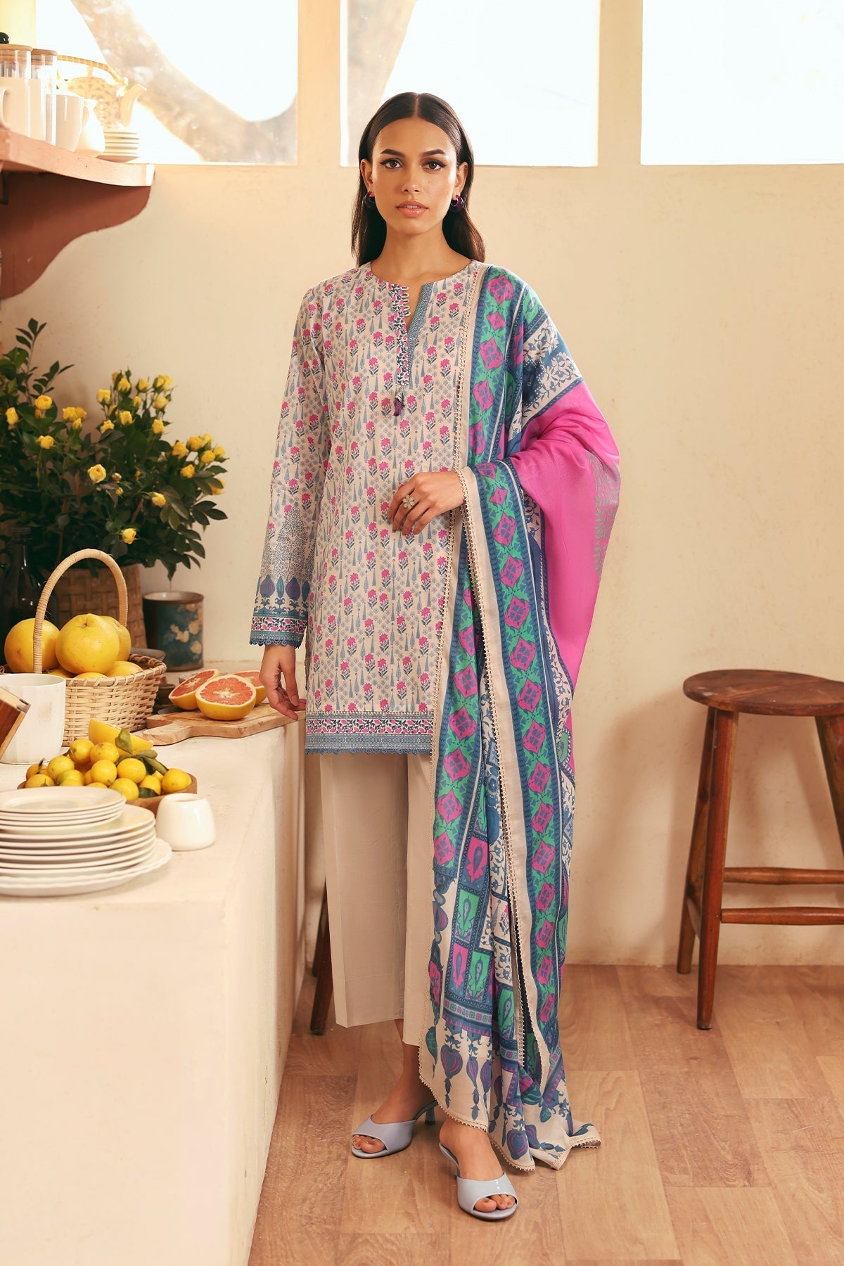 Sahar | Selene 25 | Sultan's Garden XS Beige Lawn