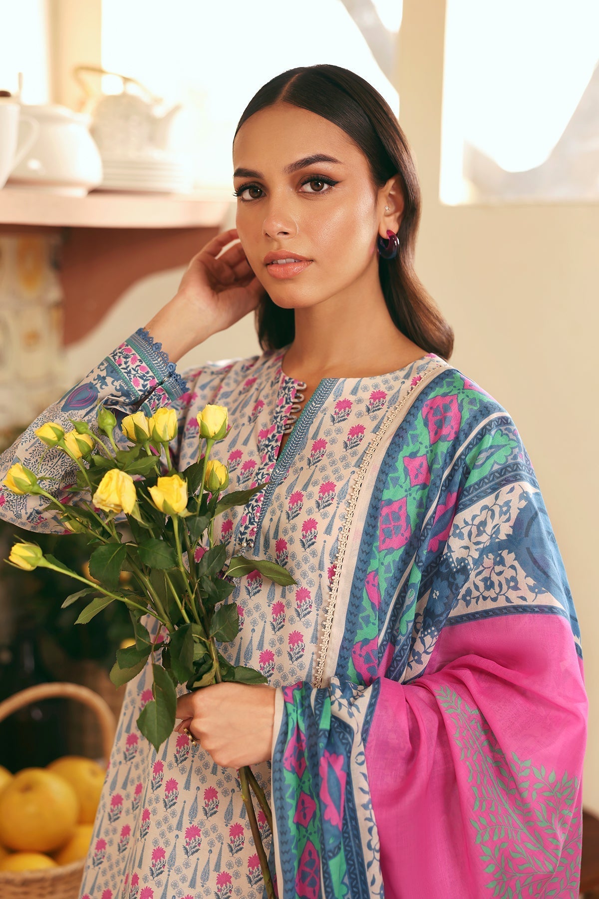 Sahar | Selene 25 | Sultan's Garden M Beige Lawn