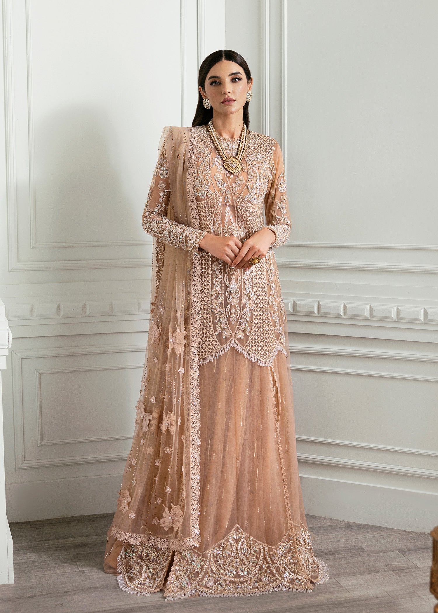 Crimson | A Beautiful Chaos Wedding Collection | Stardust XS Golden On Tulle
