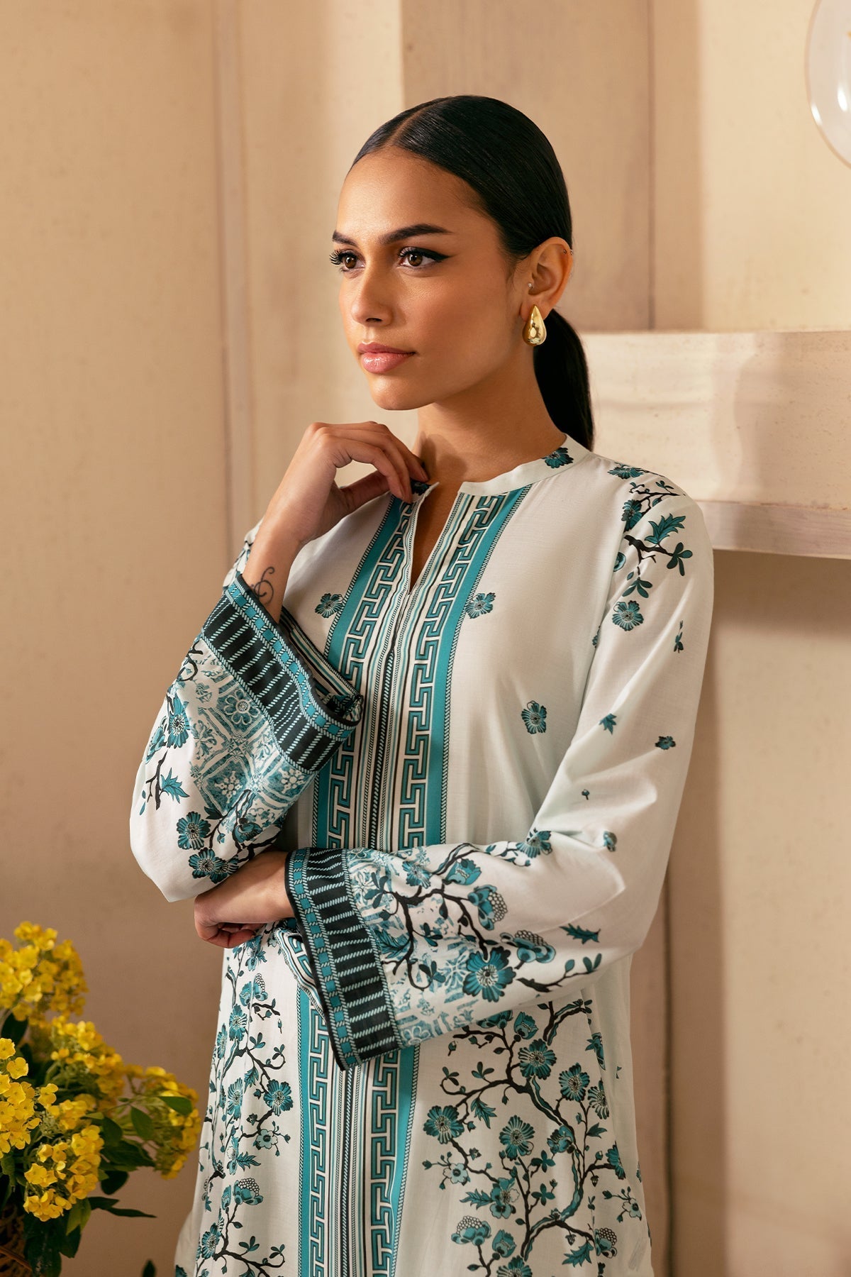 Sahar | Selene 25 | Fleur Royale M Off White Cambric