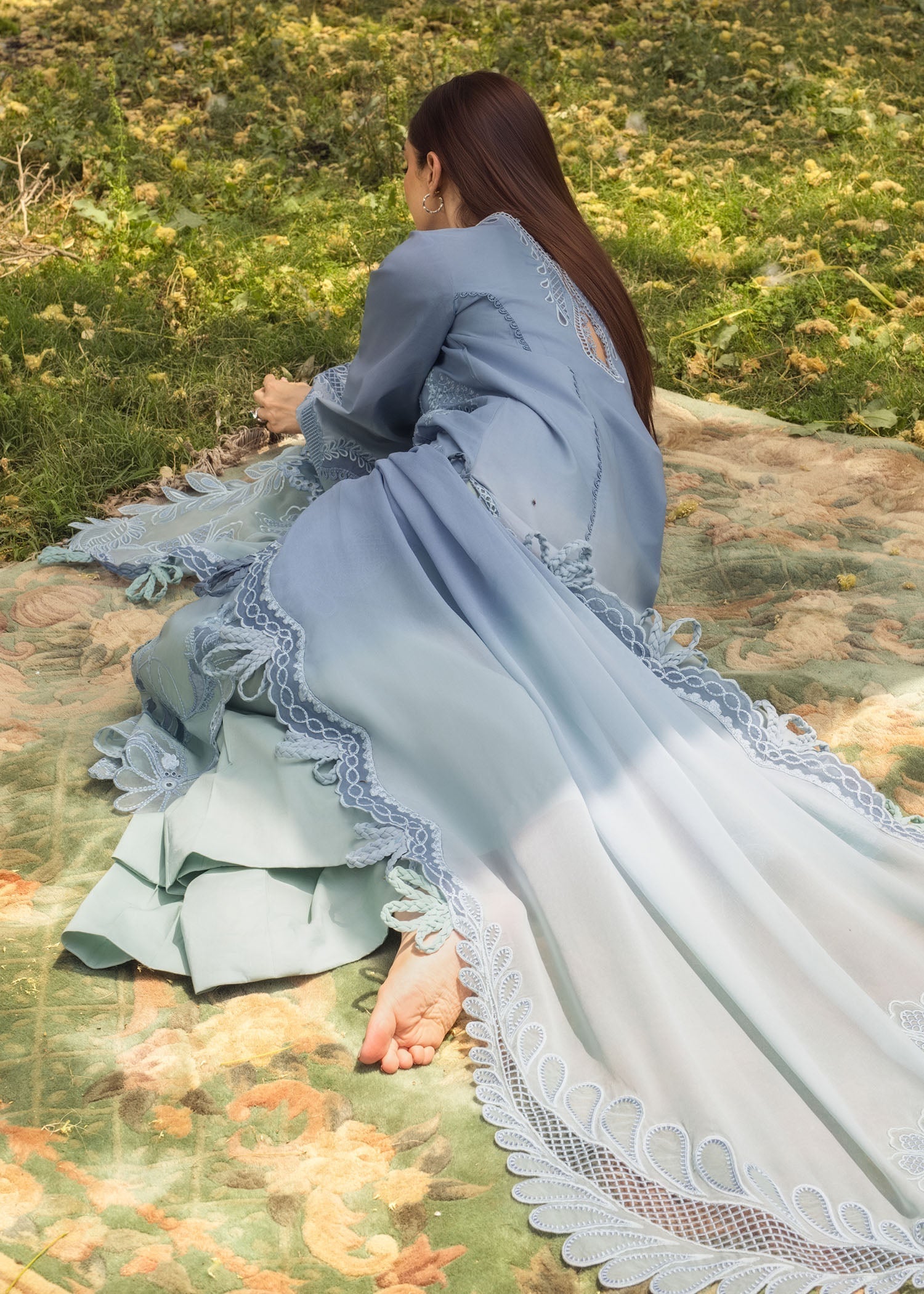 Crimson | Tasawar 25 | ALL THINGS OMBRE - D1 A XL Blue Gray Organza