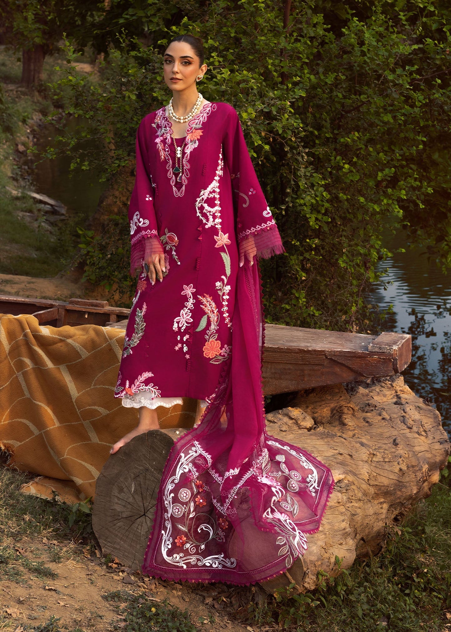 Crimson | Tasawar 25 | MIRROR GARDEN - D3A XS Berry Organza