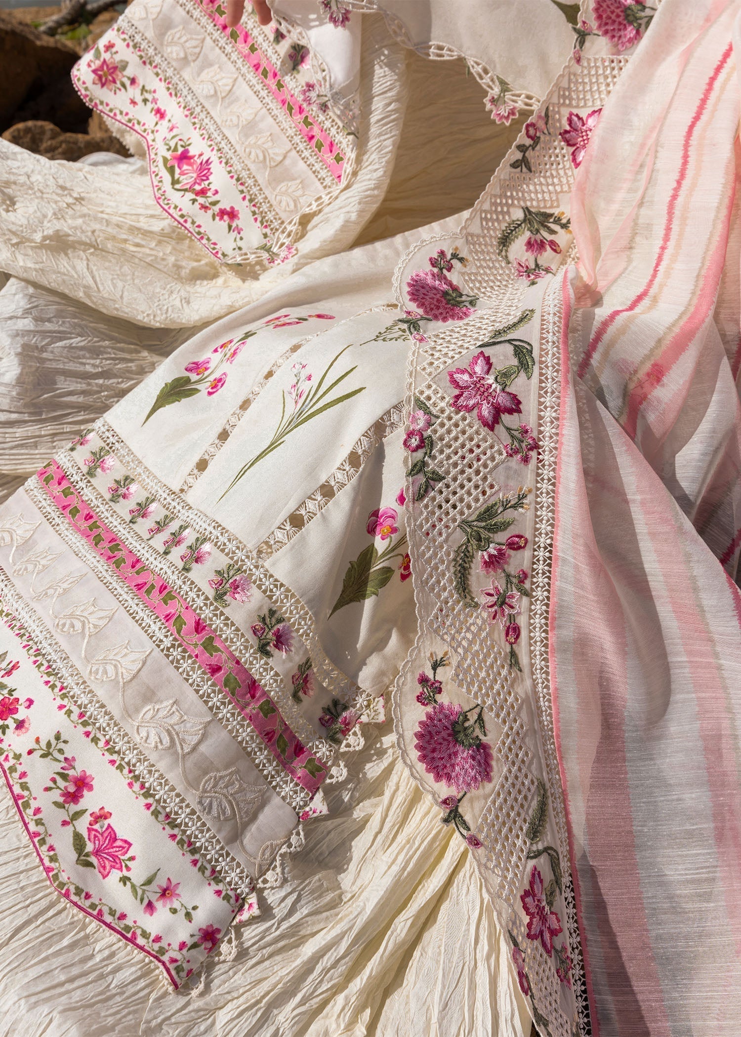 Crimson | Floe by Crimson | Once Upon A Flower - D9 B L Off White Lawn