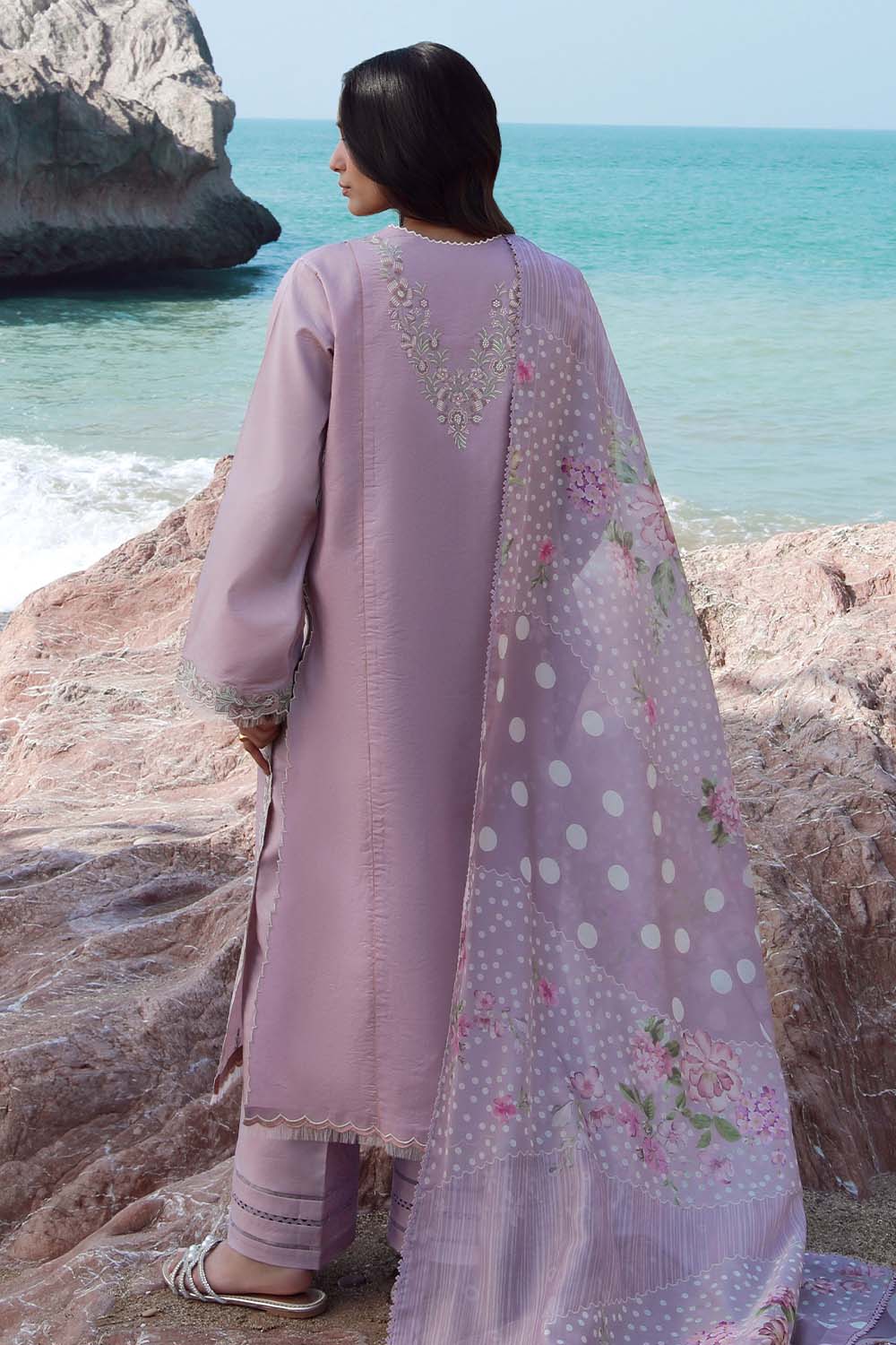 Seran | Afsanah Lawn 25 | NIHAL S Purple Gray Lawn