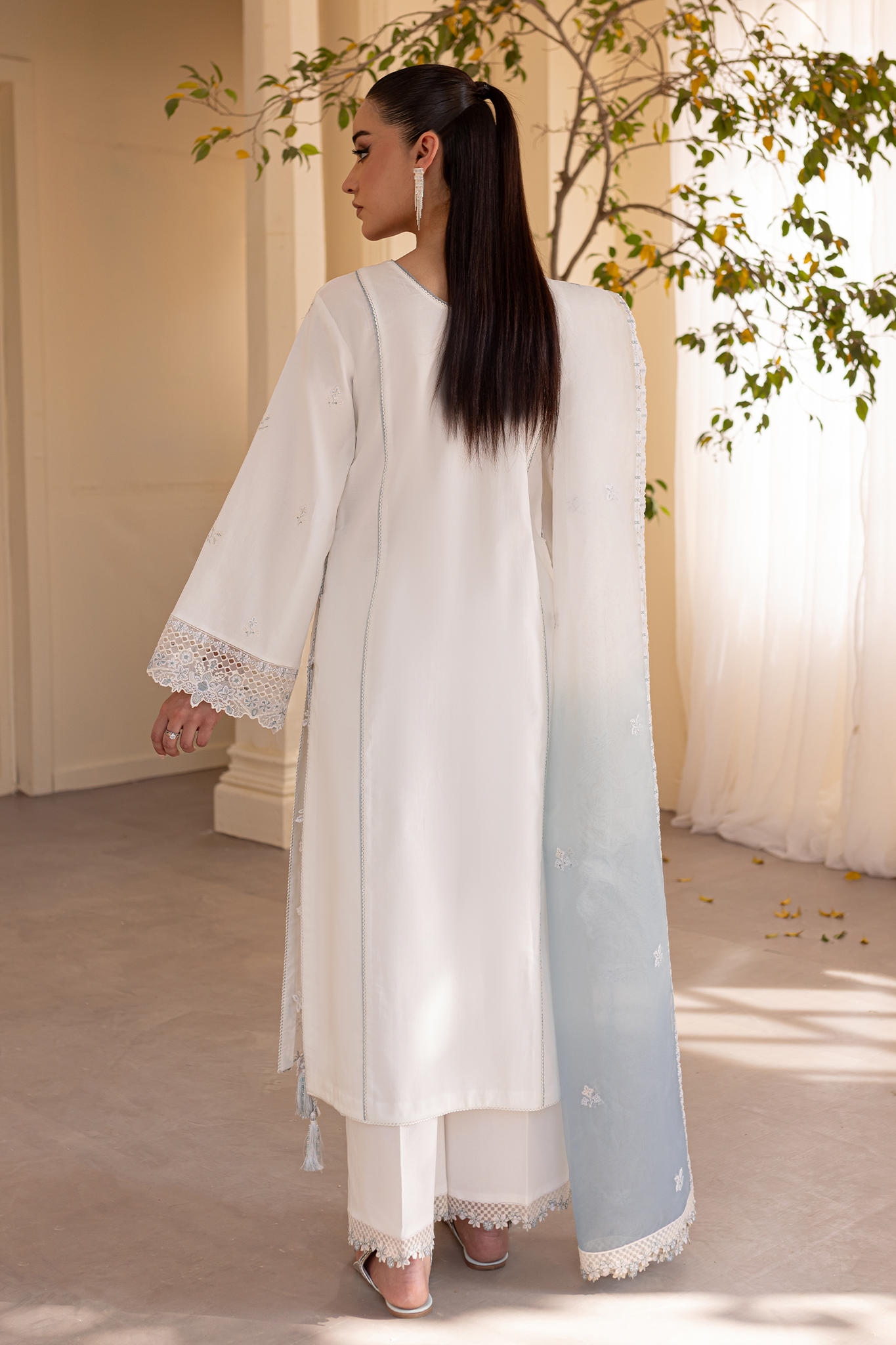 Seran | Nayab Eid Lawn | AIRA S White Lawn