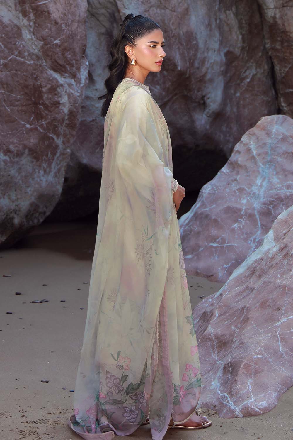 Seran | Afsanah Lawn 25 | AYLIN S Ivory Lawn