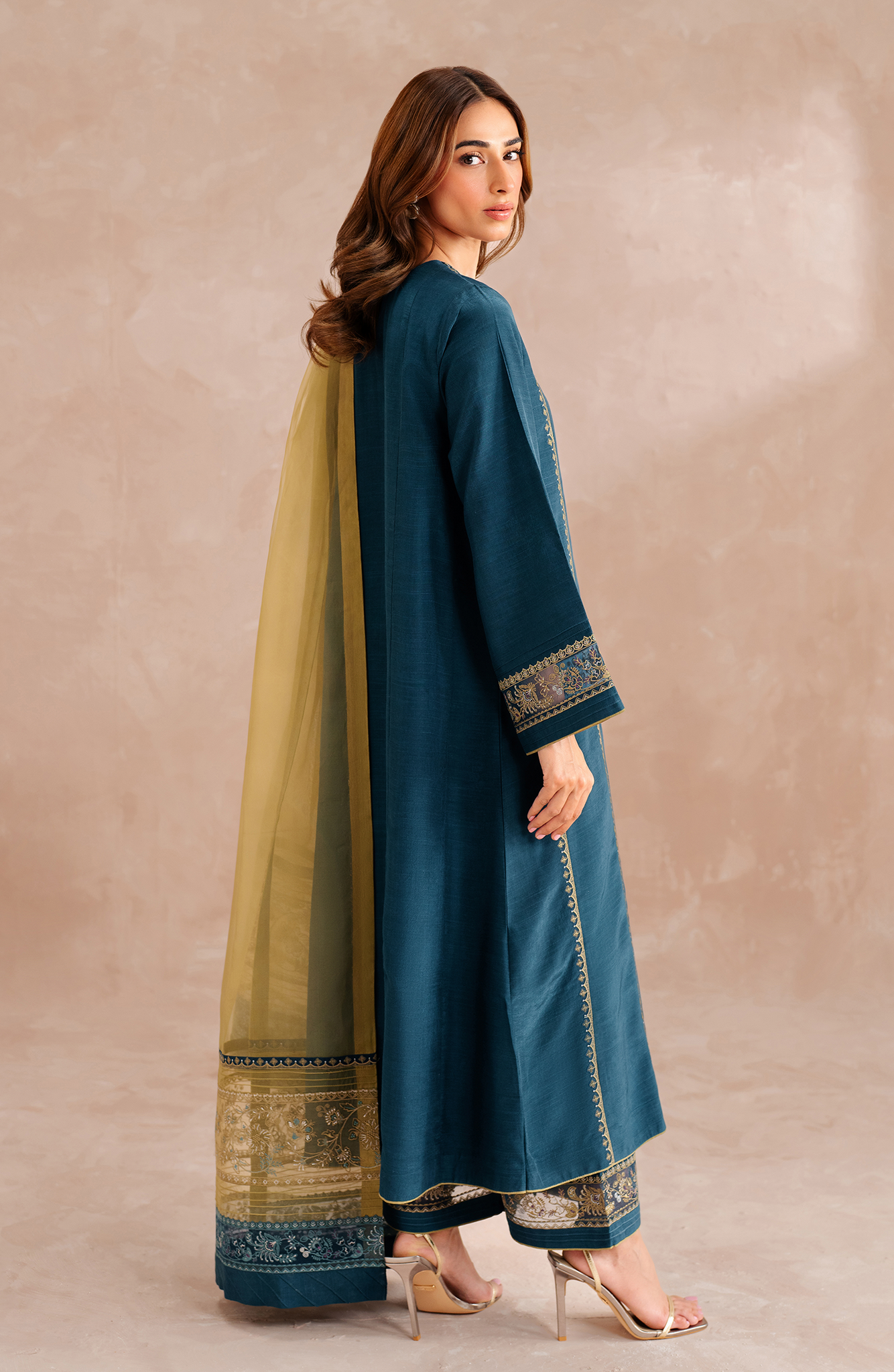 Seran | Eid Luxe Pret 25 | AURIC S Zinc Raw Silk