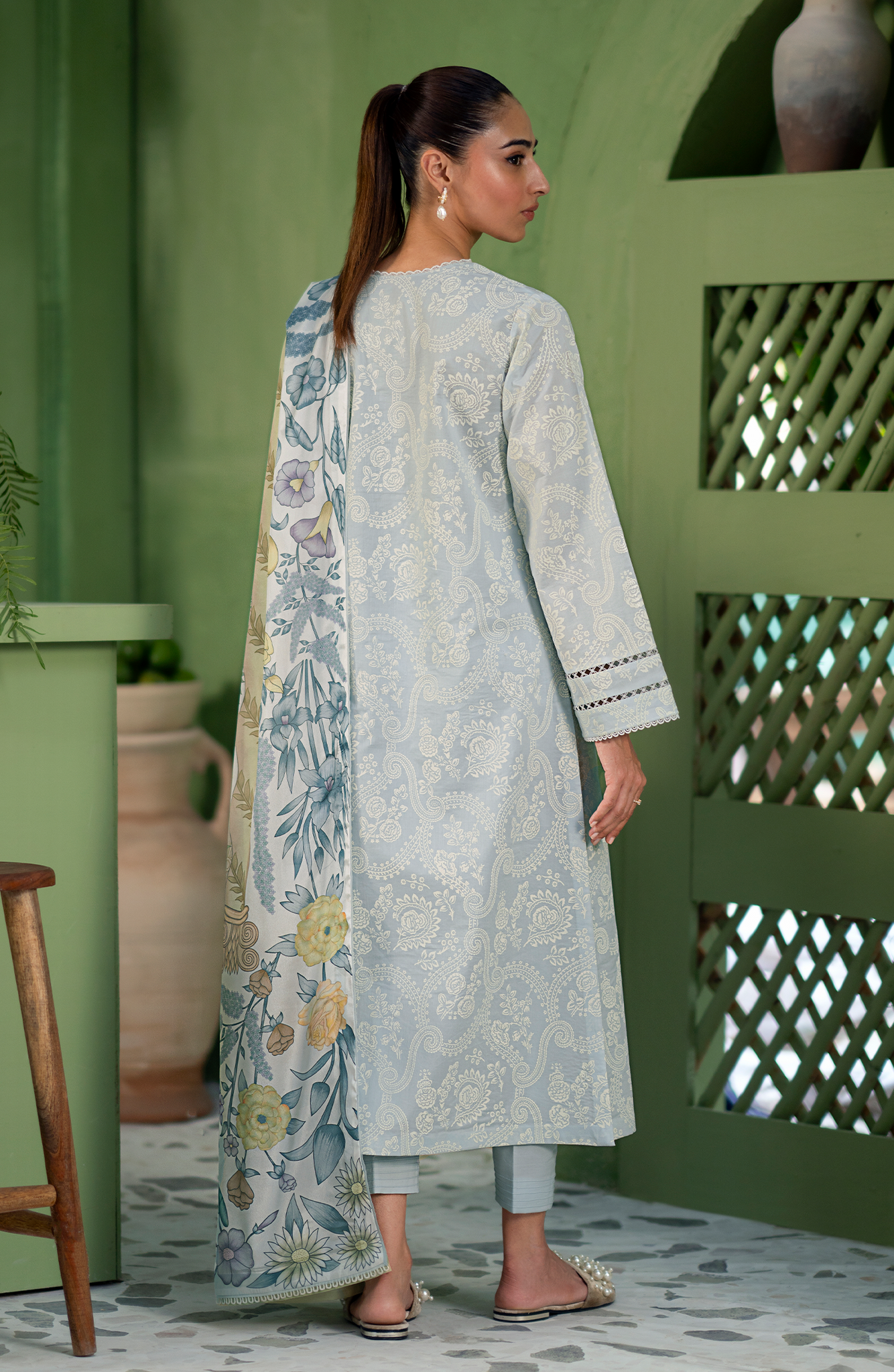Seran | Artisan Lawn 25 | GLACE S Ice Blue Lawn