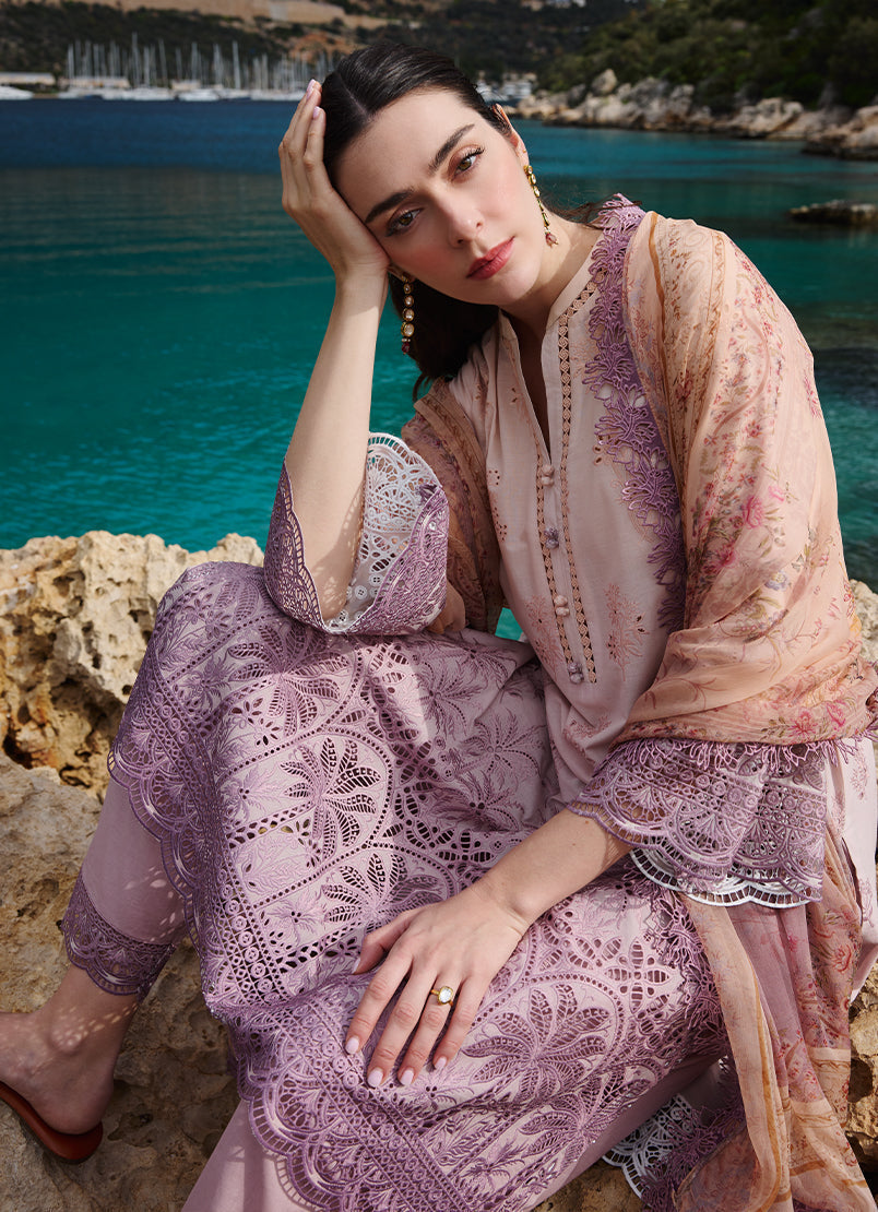 Image | Lawnkari 25 | Ivy S Peach Pink Cotton Lawn