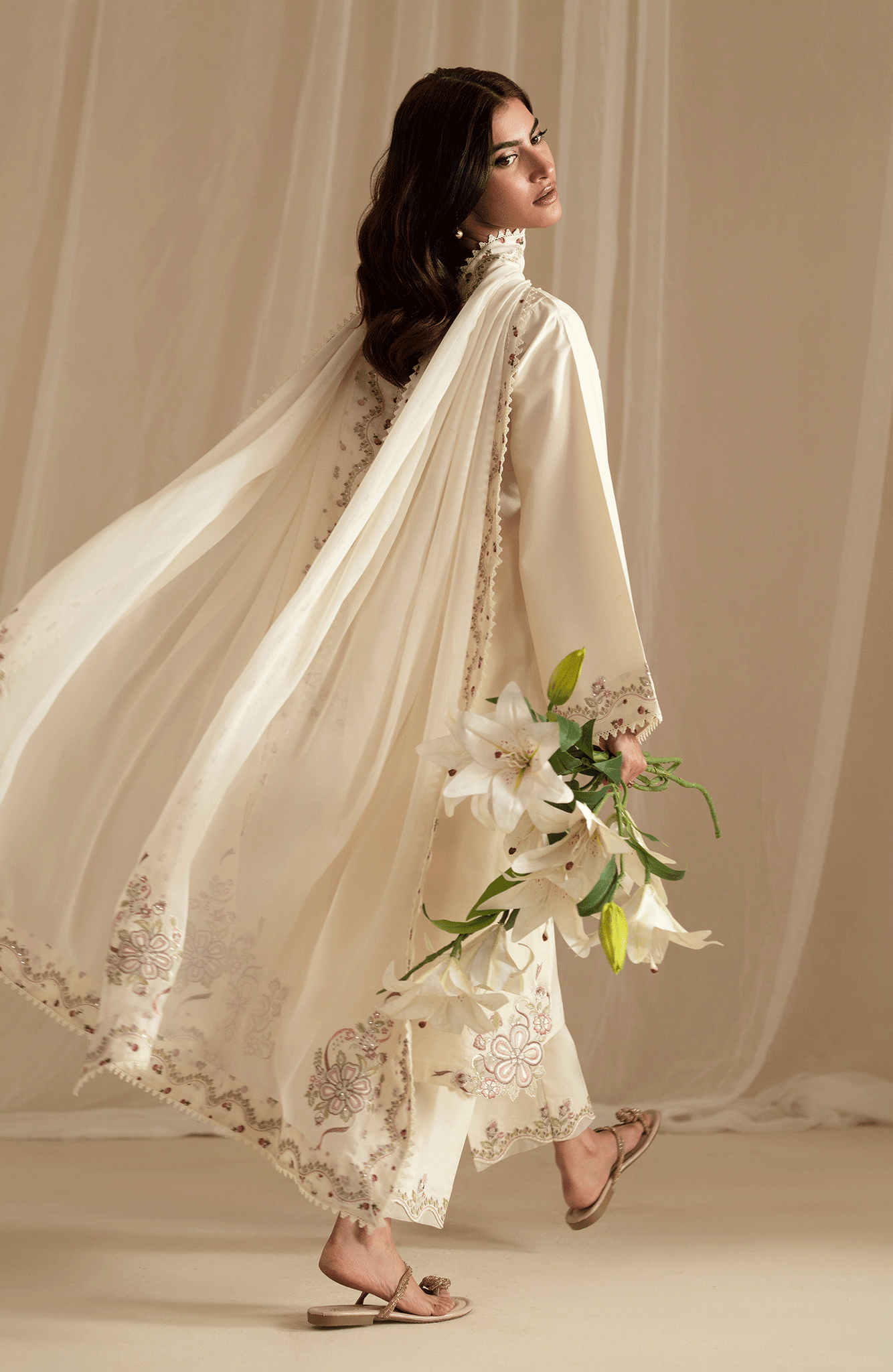 Seran | Luxury Pret | AVIRA - 3 pc - Pakistani Designer Dress - by Seran - Type : Ladies Clothes - 100% Original at Saira Sultan