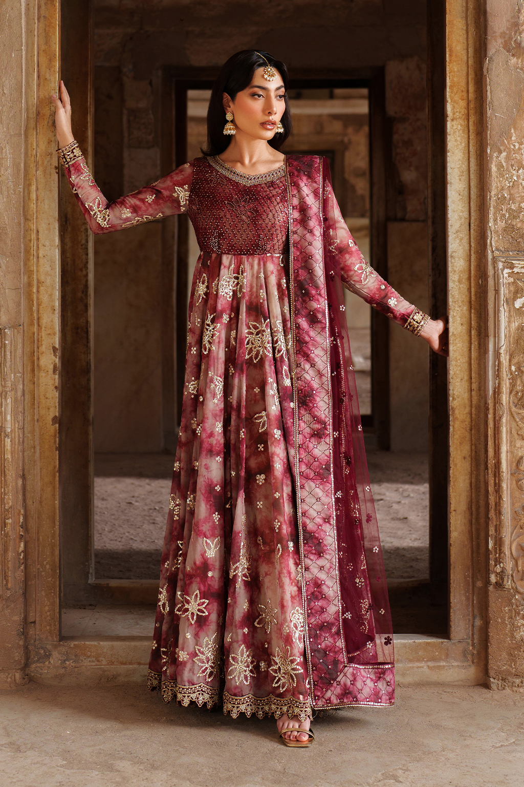 Iznik | Festive Formal | UE-533 Printed Chiffon - Pakistani Designer Dress - by Iznik - Type : Ladies Clothes - 100% Original at Saira Sultan