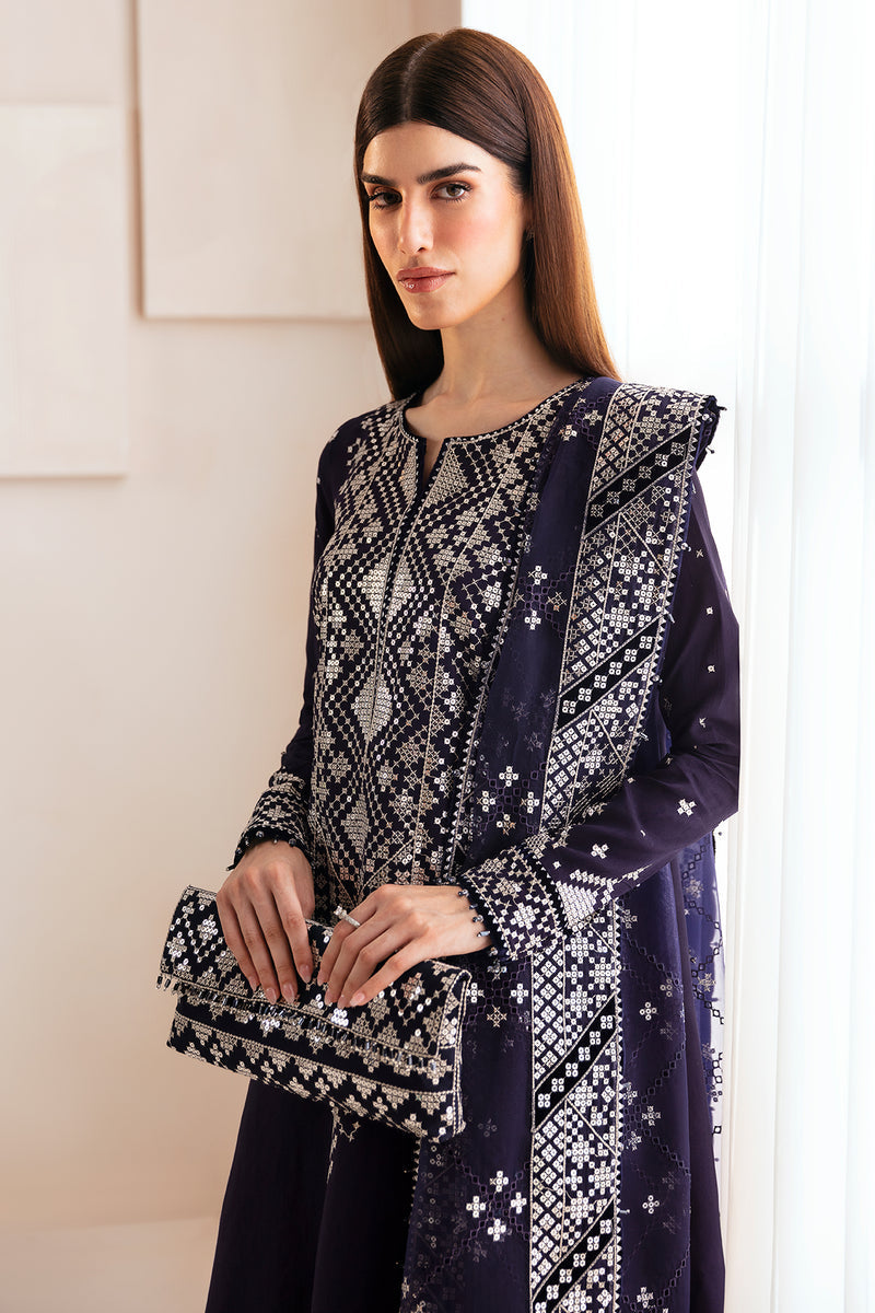 Jazmin | Formals Collection | Raw Silk UR-7030 - Pakistani Designer Dress - by Jazmin | Type: Formal - 100% Original at Saira Sultan
